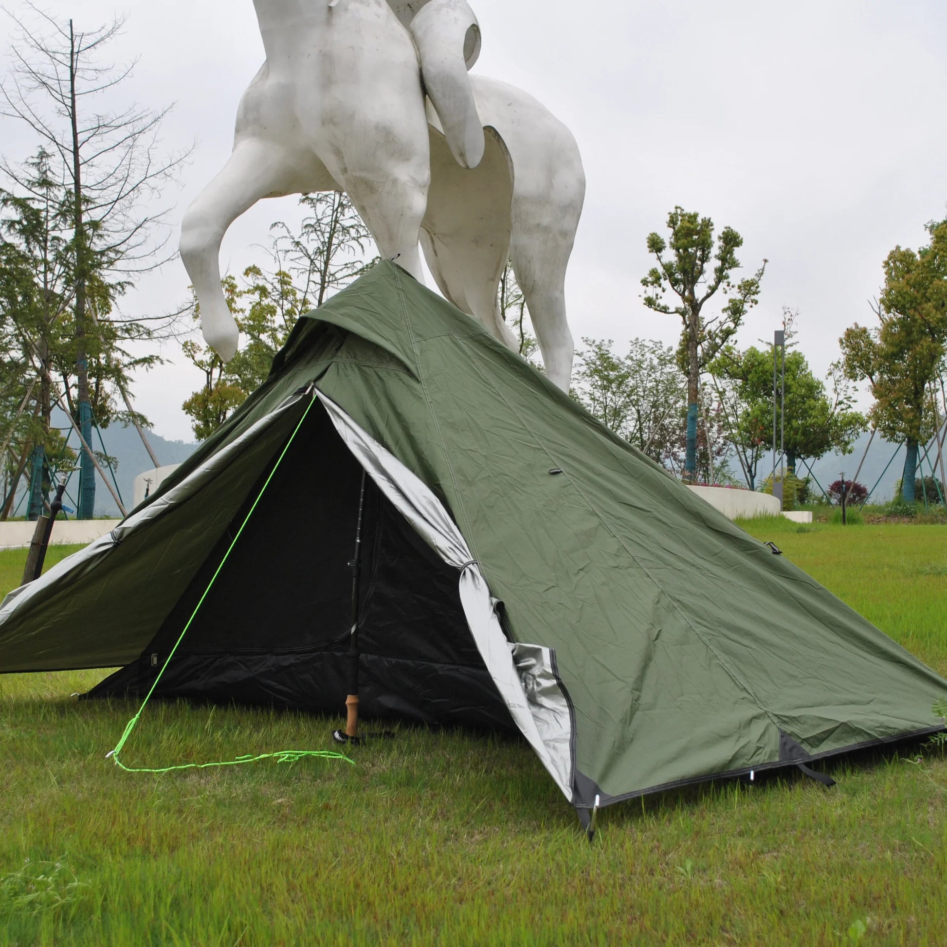 Decathlon tent met aerodynamisch design – Bestand tegen wind