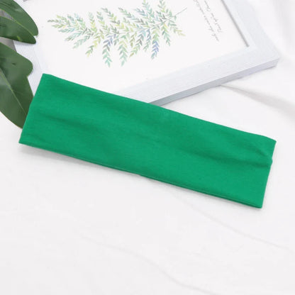 Haar accessoires in natuurlijke tinten