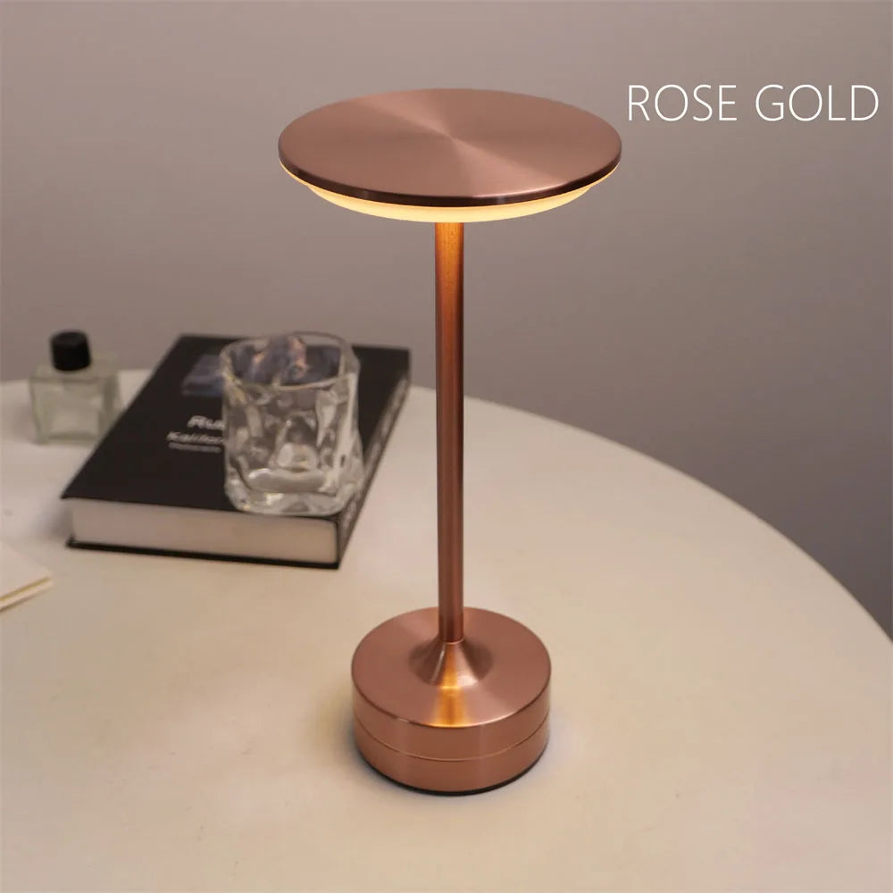 Lamp nachtkastje in koperkleur – Warm en chique