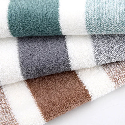 Microvezel handdoek met structuur – Licht scrub effect