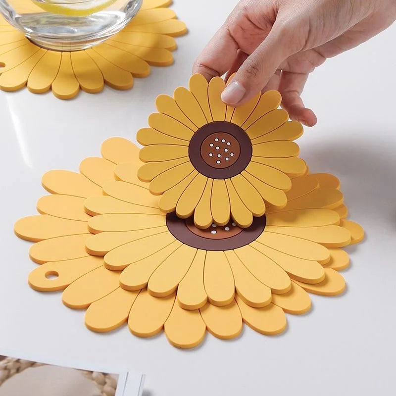 Onderzetters pannen met klassiek motief – Traditionele charme