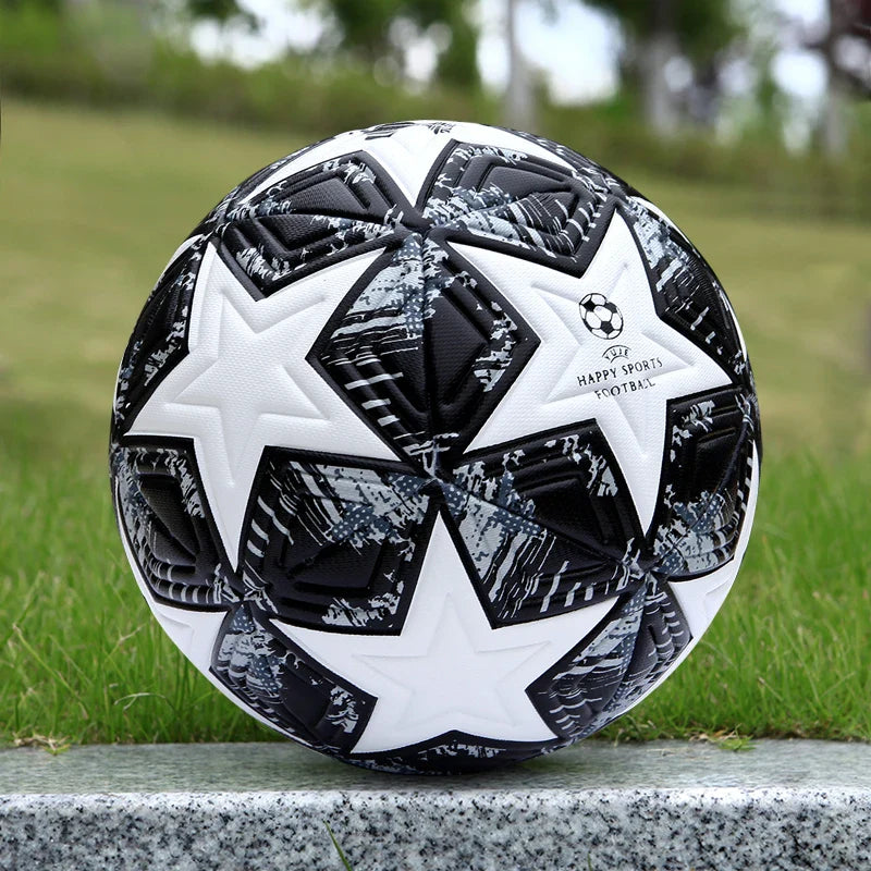 Voetbal met topkwaliteit rubber buitenlaag