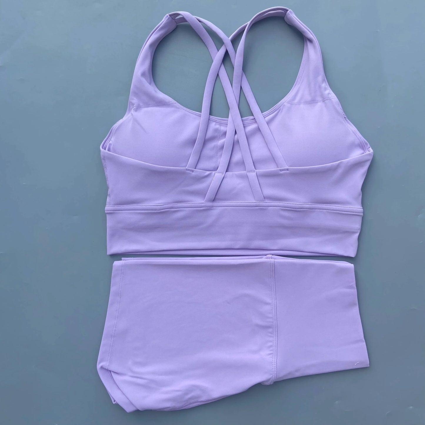 Ademende yoga outfit ideaal voor intensieve sessies