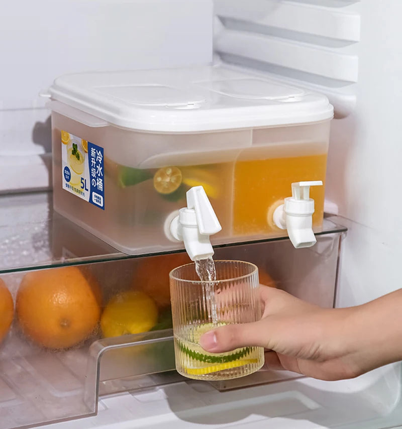 Drankdispenser met glazen tuit – Puur en stijlvol