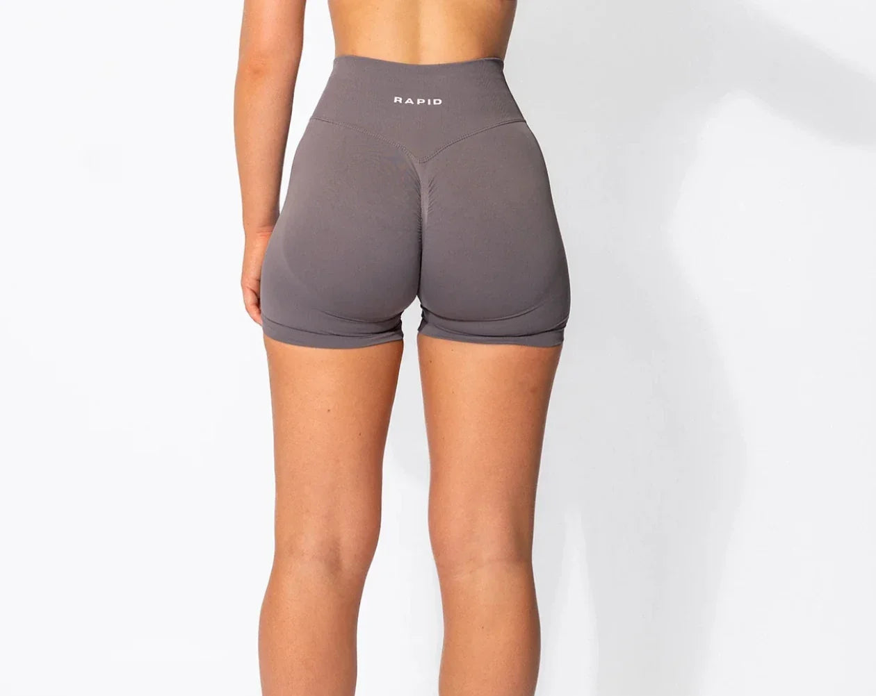 Stijlvolle yoga kleding voor actieve vrouwen