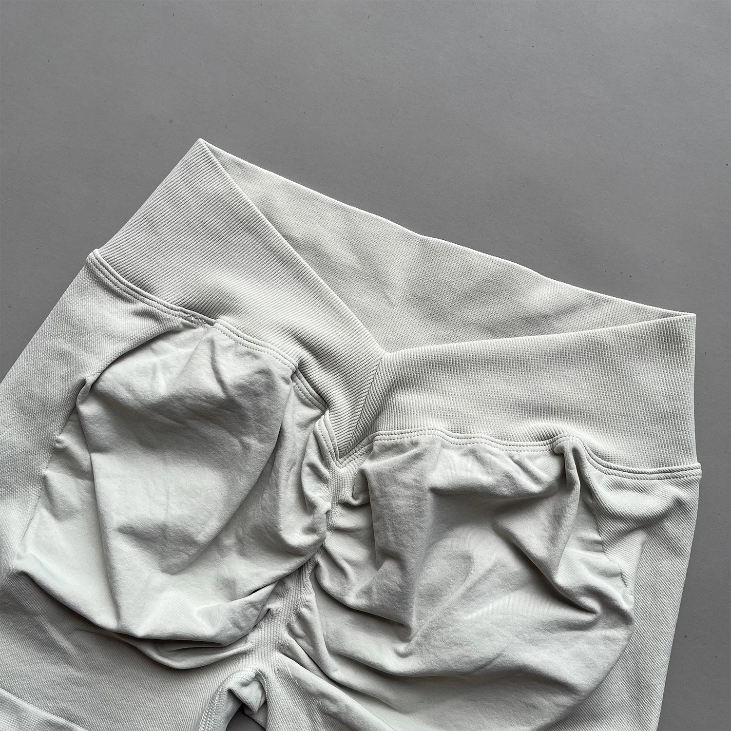 Yoga kleding met accent op de taille