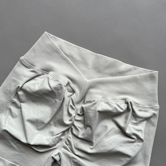 Yoga kleding met accent op de taille