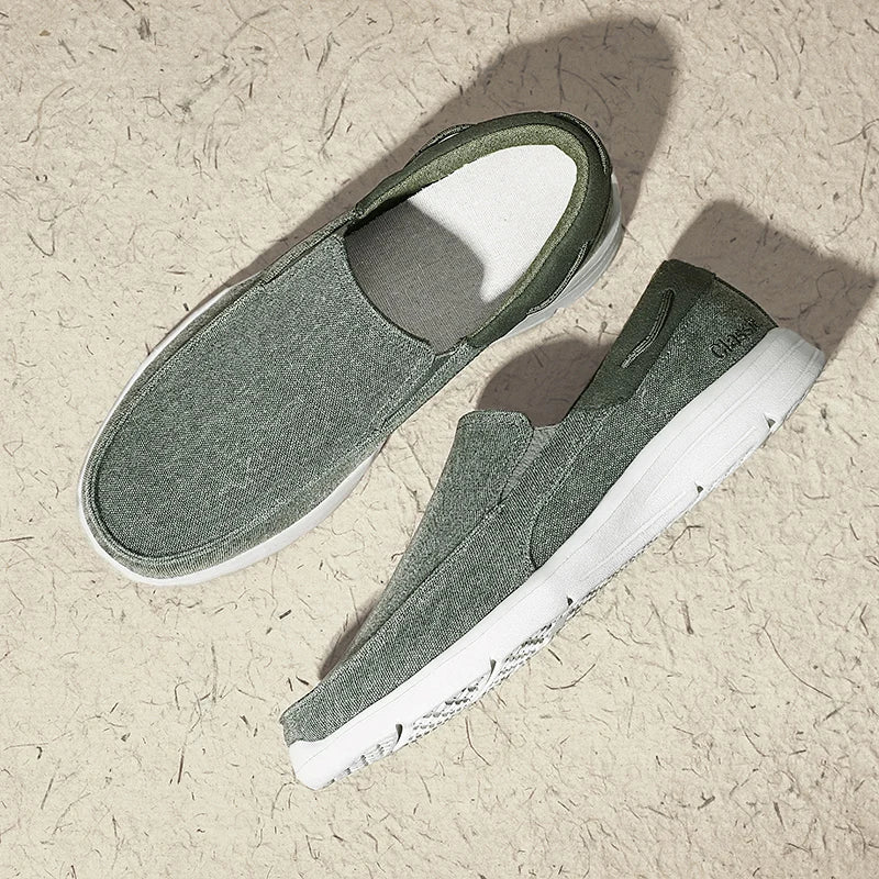 Lichte herenschoenen in zomers wit