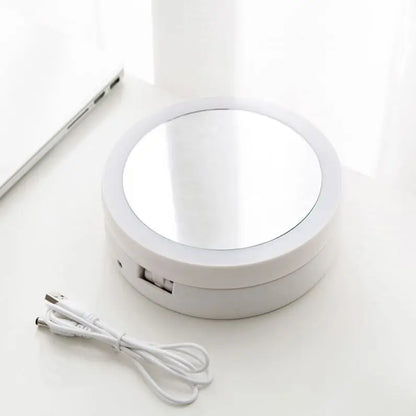 Verlichte spiegel met Bluetooth speaker – Multitasking in stijl