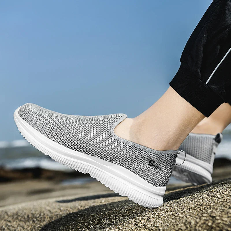 Casual sneakers voor heren in zomerstijl