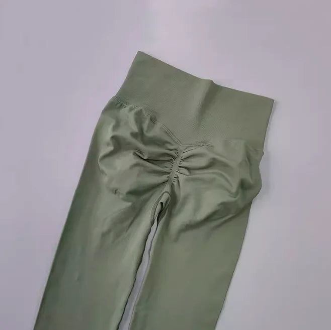 Functionele yoga kleding in stijlvolle kleuren