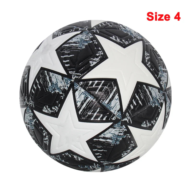 Voetbal met kleurrijk design voor goed zicht