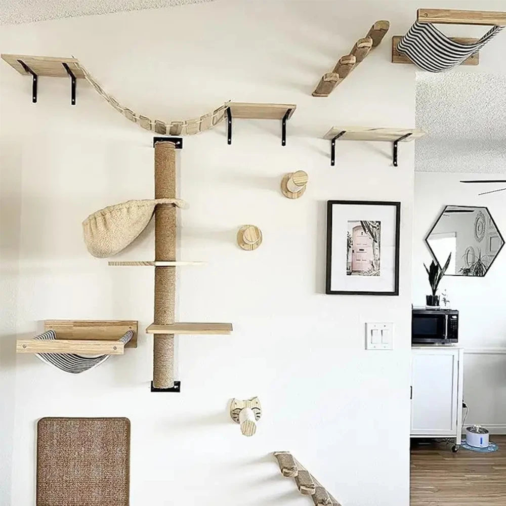 Design kattenmeubel met krabvlak – Functioneel kunstwerk