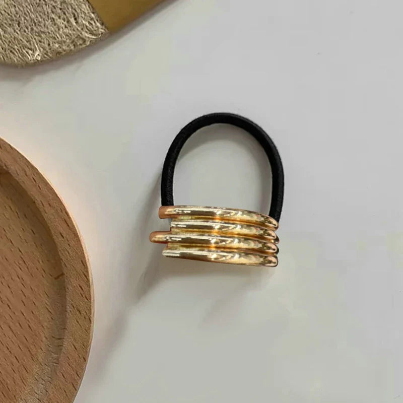 Dames haar accessoires in zachte materialen