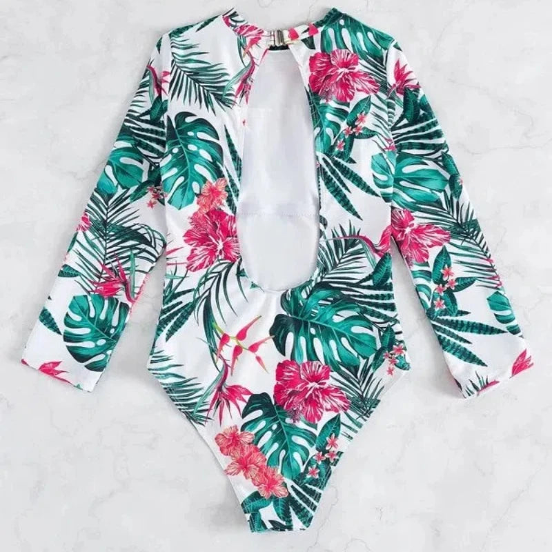 Zwemjurk met sierlijke details – Voor een vrouwelijke look