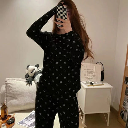 Dames pyjama set met losse broek en shirt