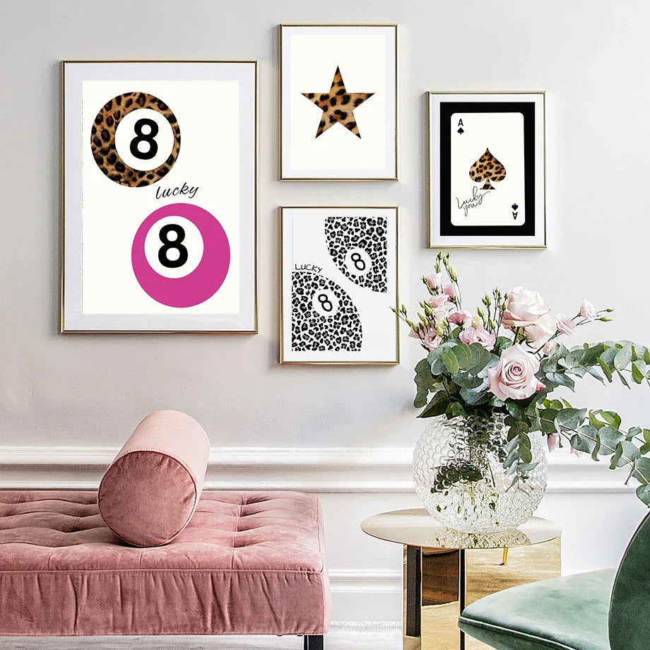 Grote posters met rustige uitstraling