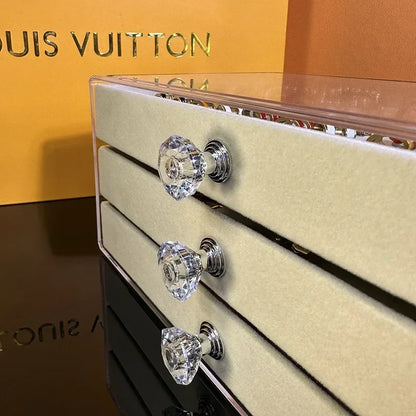 Sieradenrek met vintage look – Stijlvol op elke kast