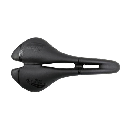 Fietszadel met ventilerende toplaag