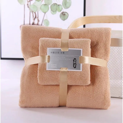 Luxe saunadoek met geborduurd logo – Elegant design