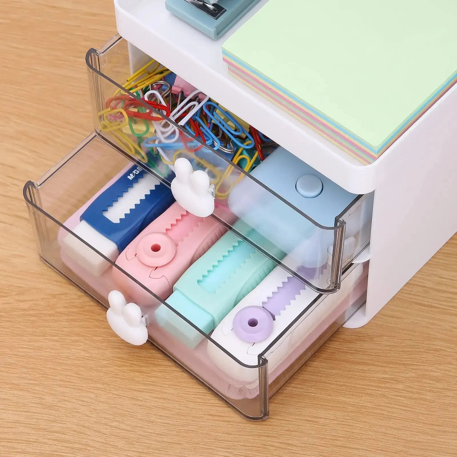 Plastic desk organiser – Licht en praktisch