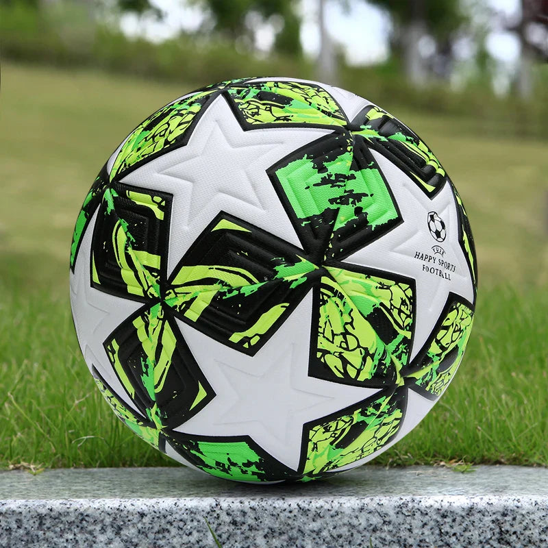 Voetbal voor straat en kunstgras