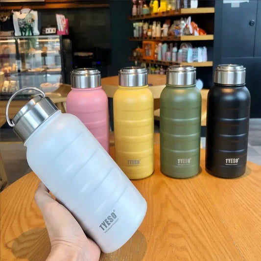 Thermosfles met stijlvolle vorm – Past in elke tas