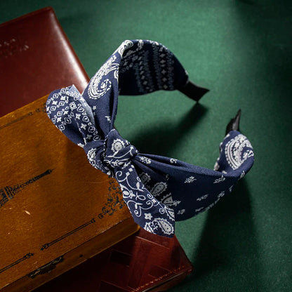 Ronde haarklem met gladde textuur