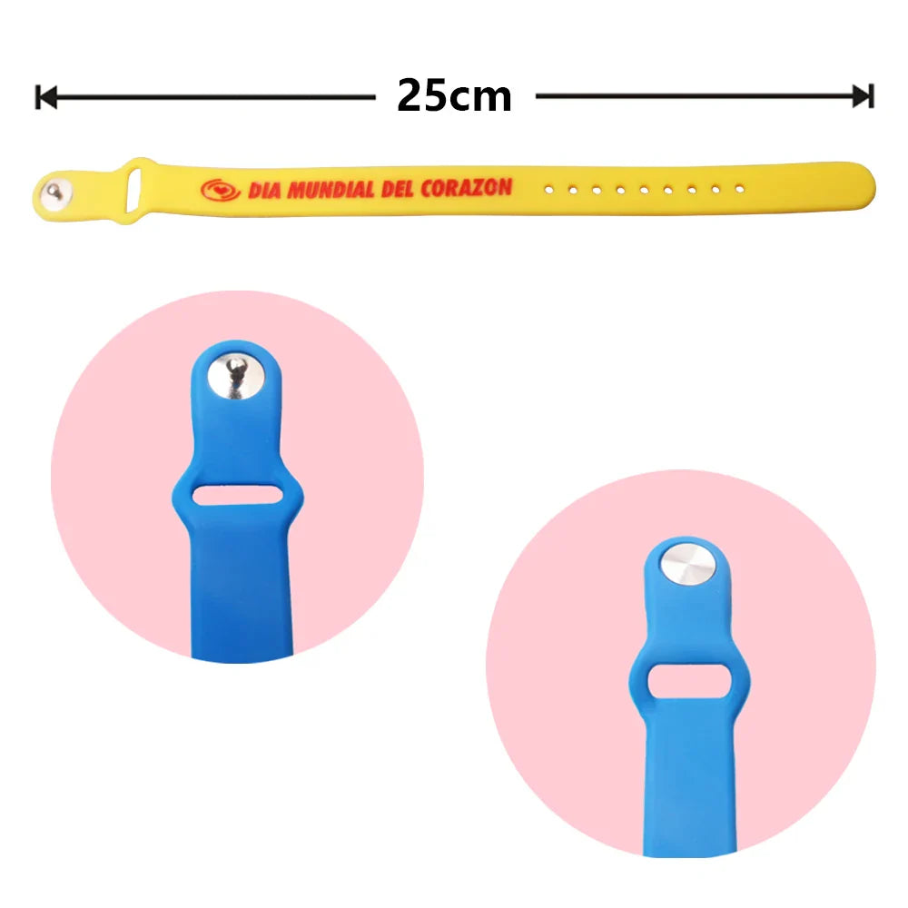 Ketting met gravure van coördinaten