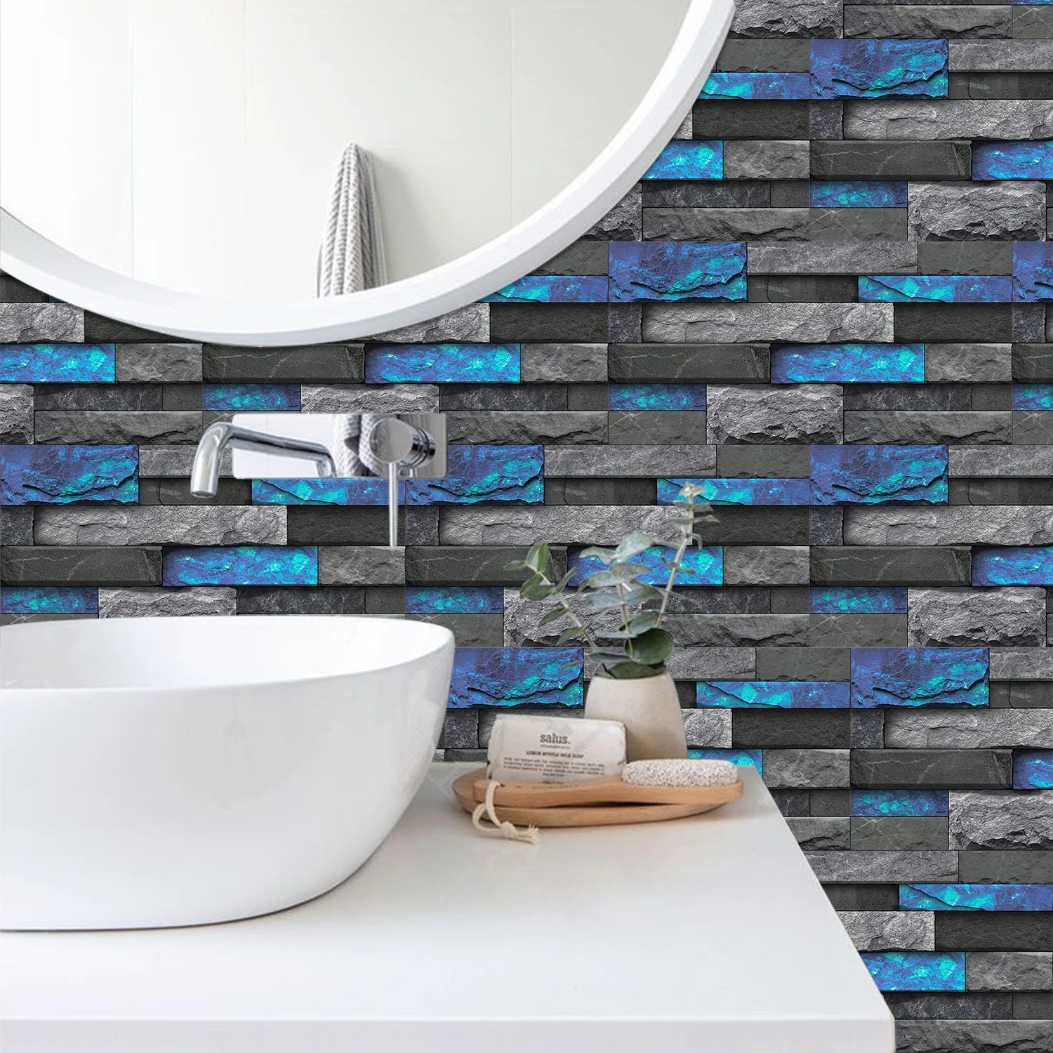 Natuursteen mozaiek badkamer – Rustieke wellness uitstraling