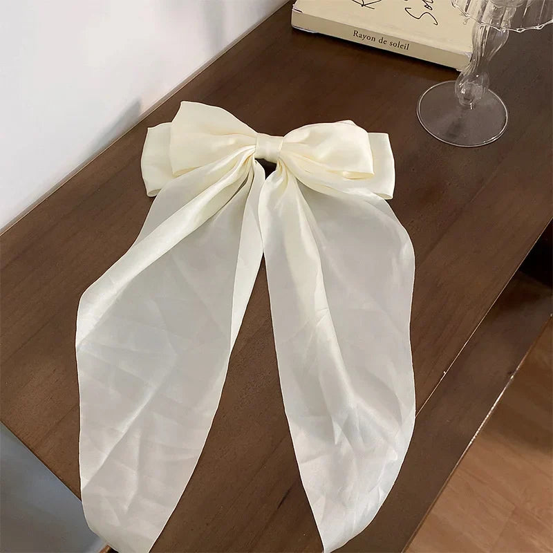 Minimalistische haar accessoires voor dagelijks gebruik