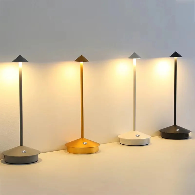 Multifunctioneel lampje voor nachtkast – Licht, sfeer en meer