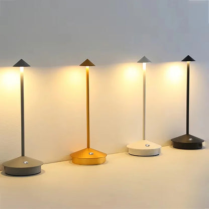 Multifunctioneel lampje voor nachtkast – Licht, sfeer en meer
