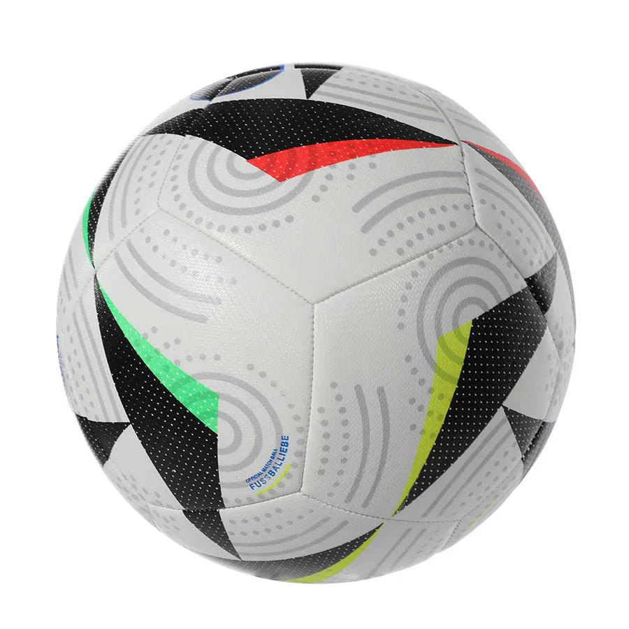 Straatvoetbal in opvallende kleuren