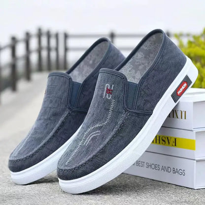 Lichte herenschoenen in zomers wit