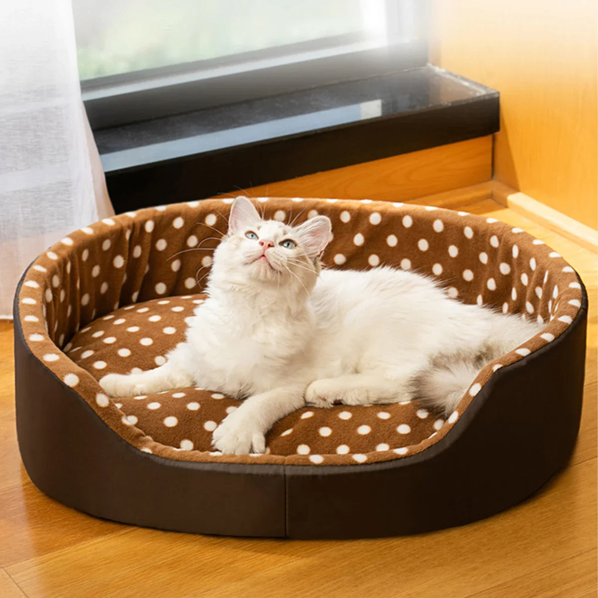Ronde kattenmand groot met pluche – Zacht en warm
