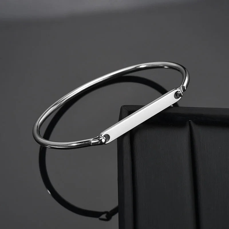 Ketting met bar en tekst gegraveerd