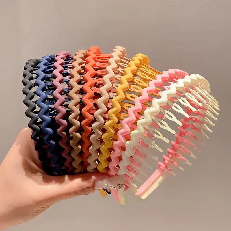 Klassieke zwarte haarband voor alle gelegenheden