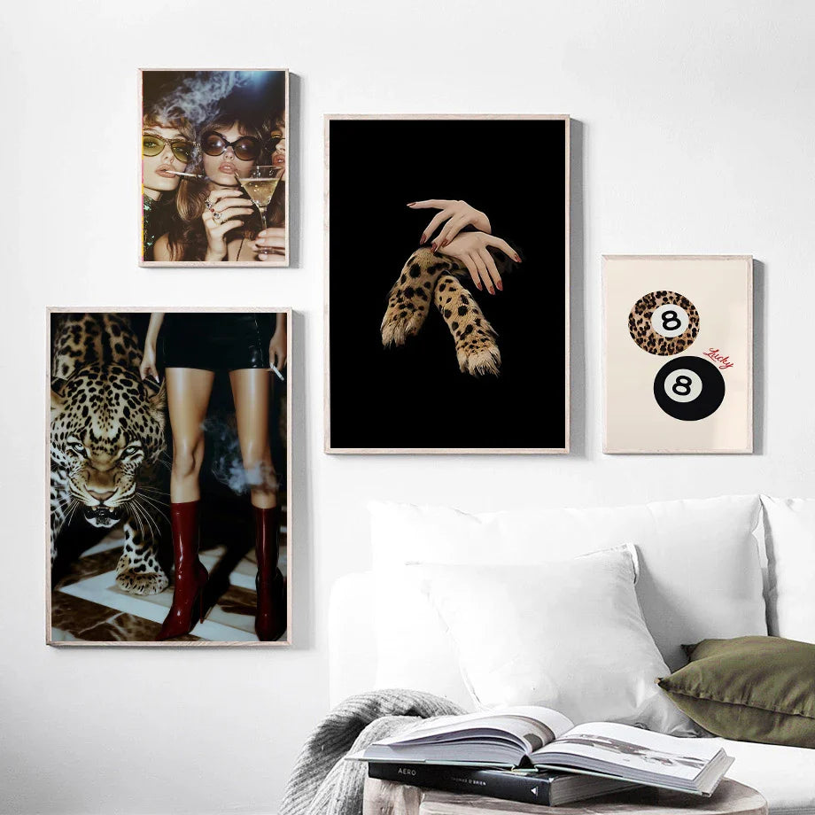 Grote posters met rustige uitstraling