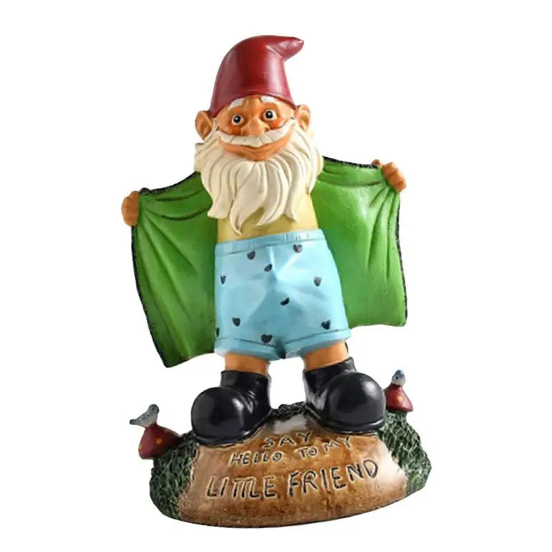 Creatieve tuindecoratie gemaakt van gerecycled materiaal