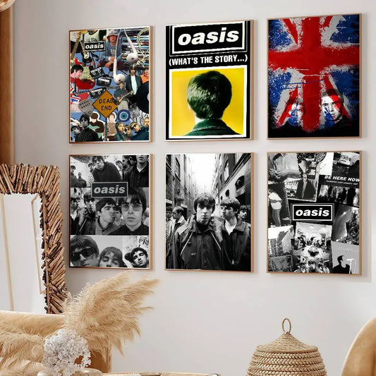 Posters met marmeren textuur en gouden accenten