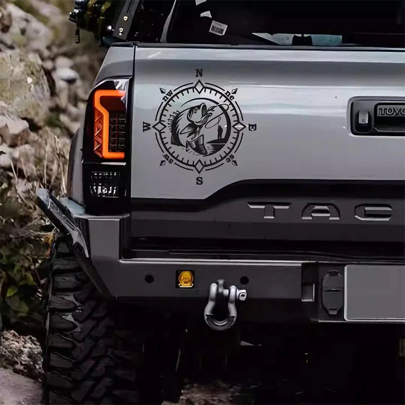 Auto stickers - Compass Design met Vissende Vis voor Avonturiers