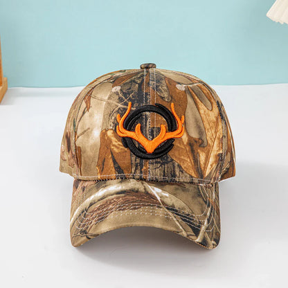 Jachthoed met mix van materialen en kleuren