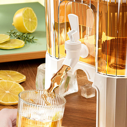 Drankdispenser met tekstprint – Creatieve uitstraling