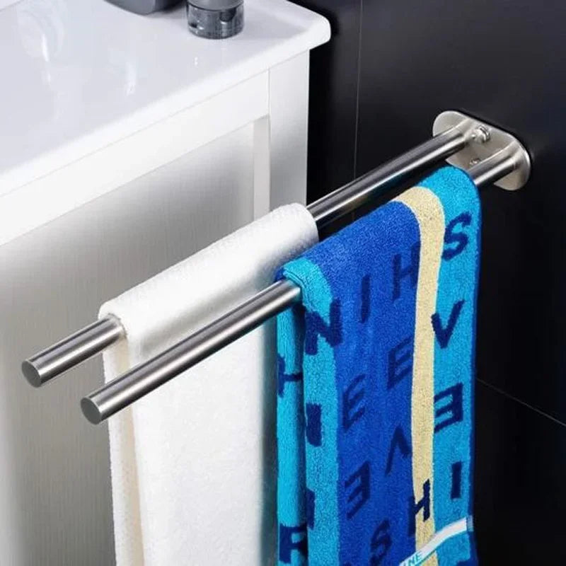Badkamerrek met stangen voor handdoeken – Strak design