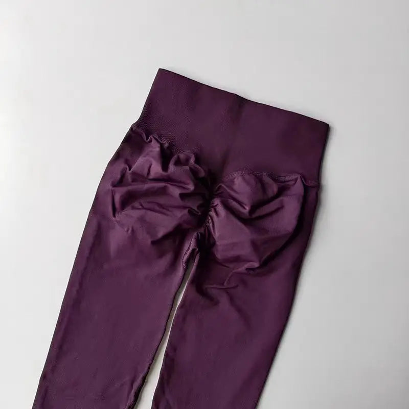 Trendy yoga kleding voor rustige flow-oefeningen