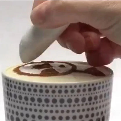 Koffiewaar voor cappuccino met schuimkannetje