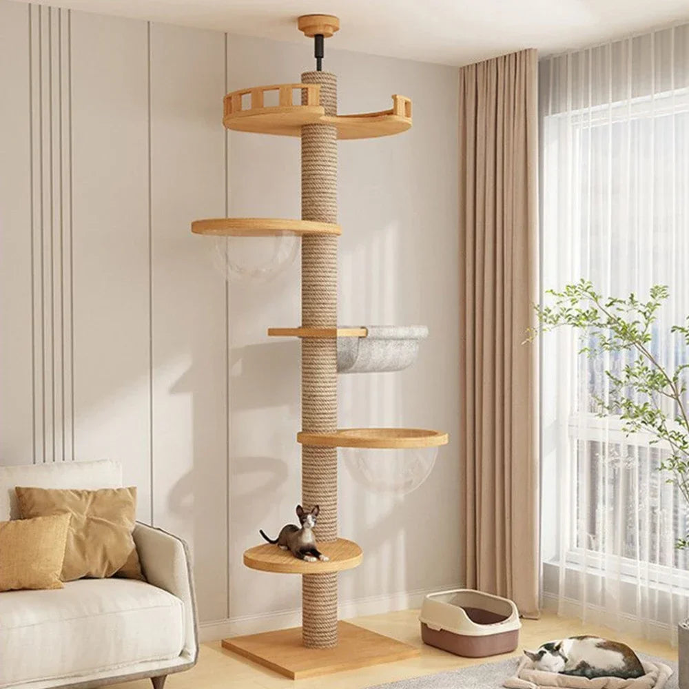 Kattenpaal met houten panelen – Rustieke look