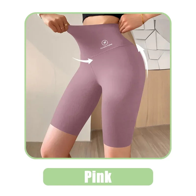 Yoga kleding in neutrale tinten met stretch