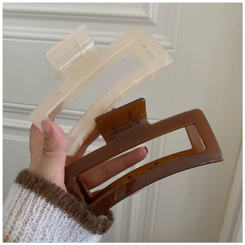 Decoratieve haarclips met vintage flair